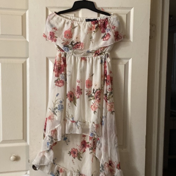 Floral dress off shoulders - Picture 3 of 8